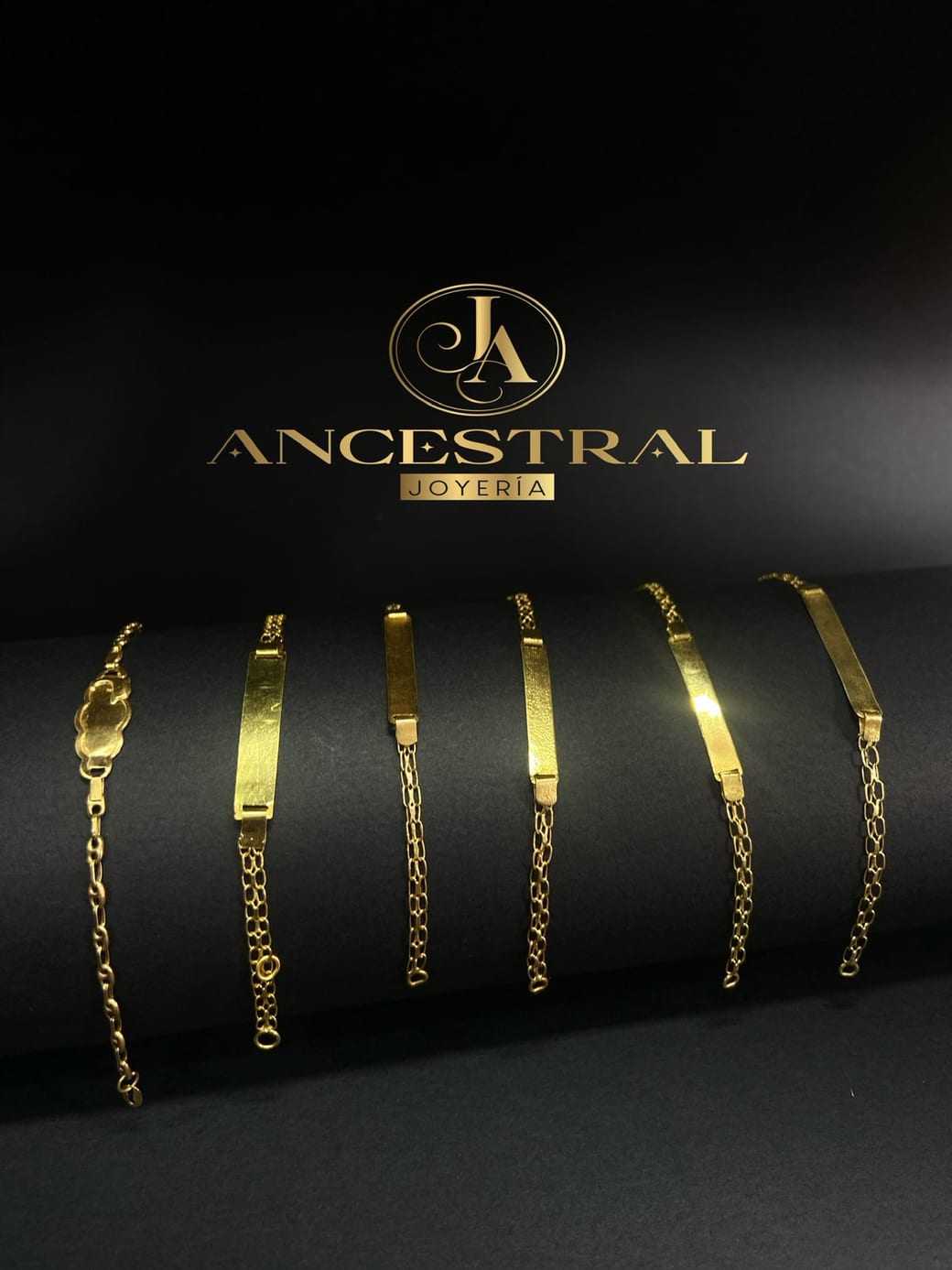 Colección de pulseras de bebé en oro de 18k — Ancestral Joyería